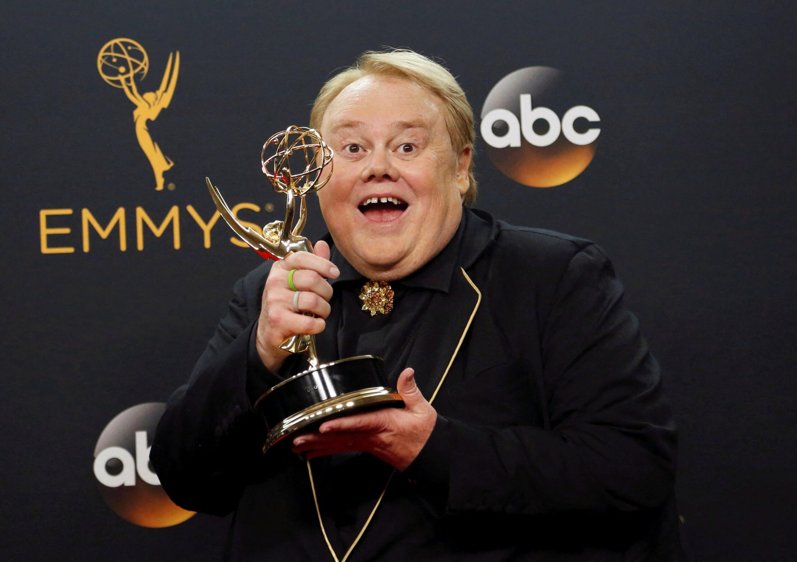 Louie Anderson dead: Stand-up comic, 'Baskets' star was 68 - Los Angeles  Times