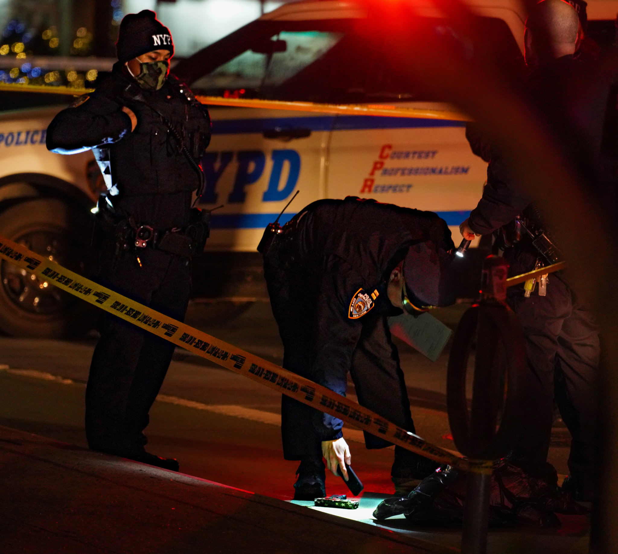 Man Shoots Himself In Leg On East Side: NYPD | AmNewYork