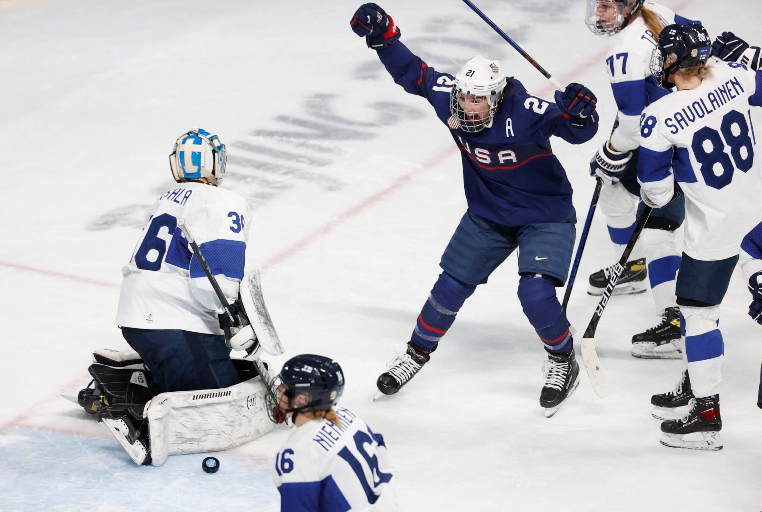 US Women's Hockey off to a strong start in 2022 Winter Olympics