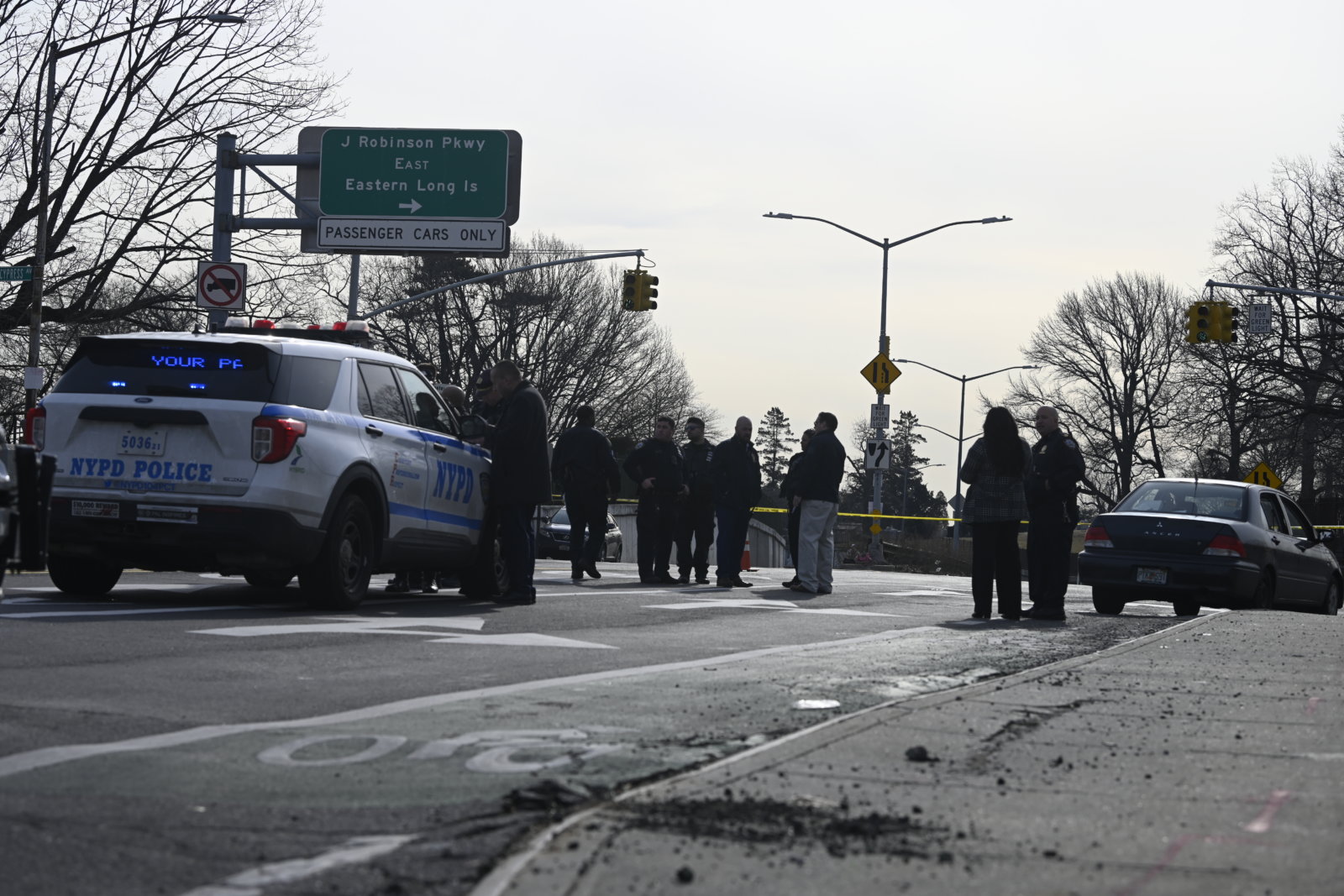 Road rage shooting on Jackie Robinson Parkway in Queens leaves man ...