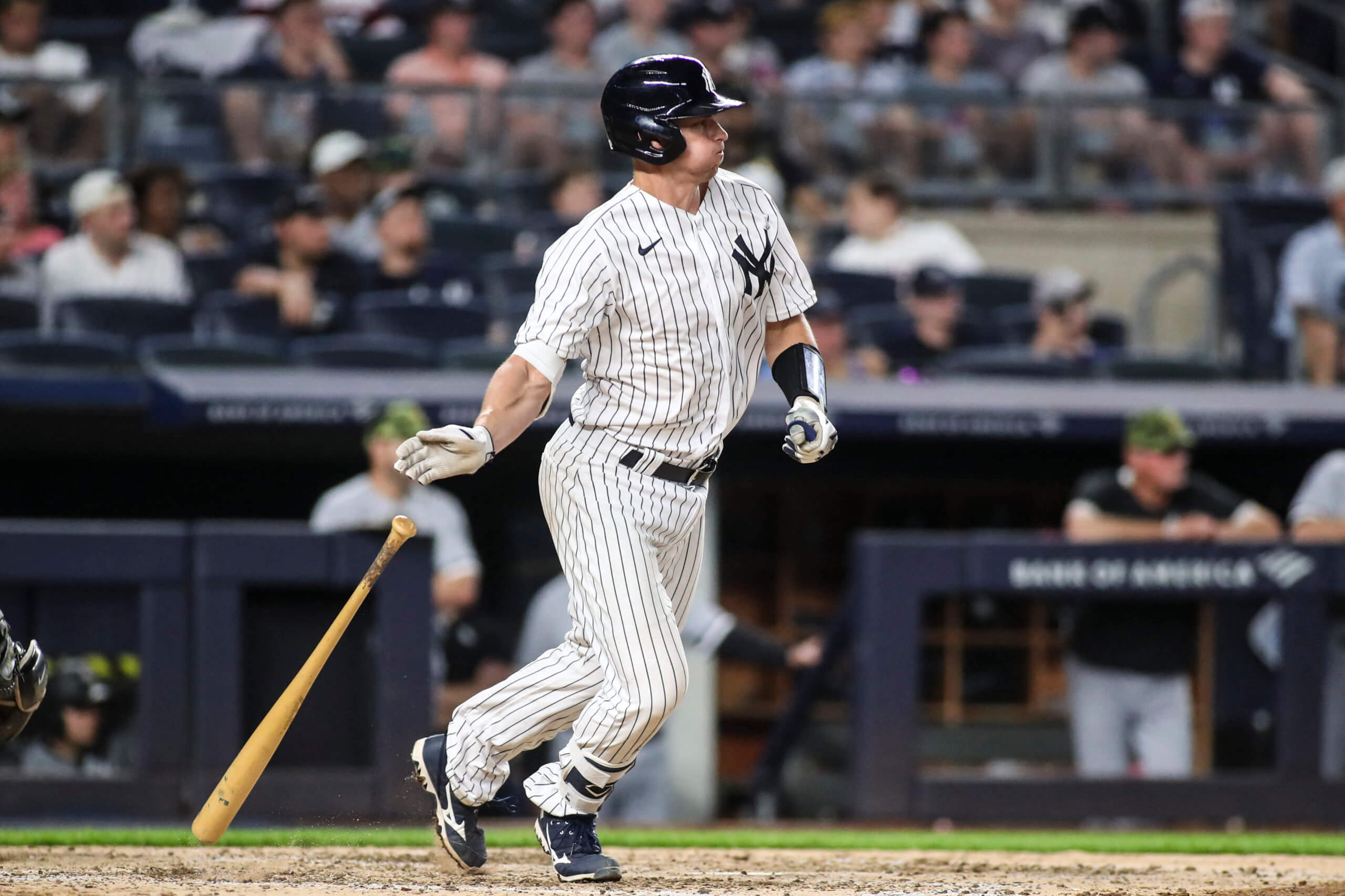 New York Yankees, Chicago White Sox Benches Clear at Yankee