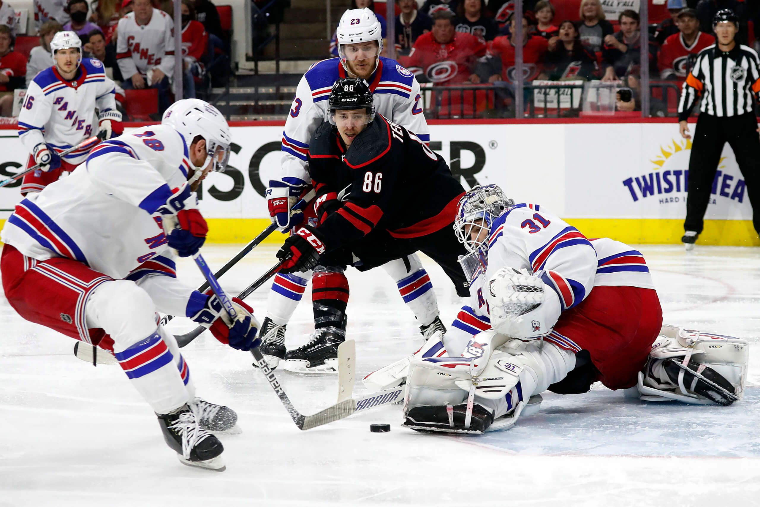 Lightning push Rangers to brink of elimination - The Boston Globe