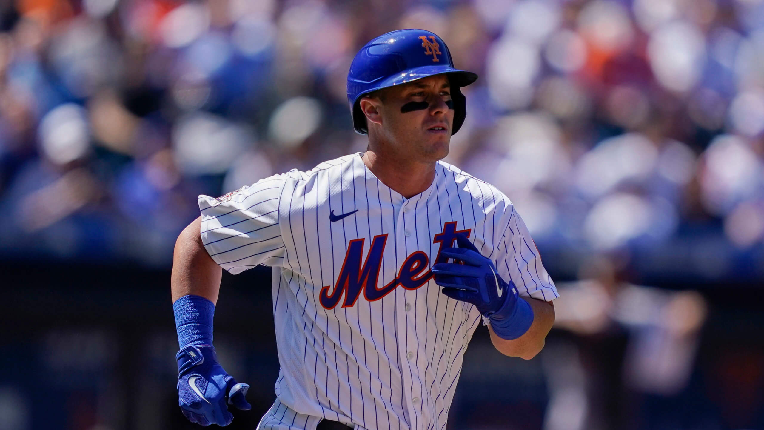 NY Mets' James McCann injury: Hand fracture, out six weeks