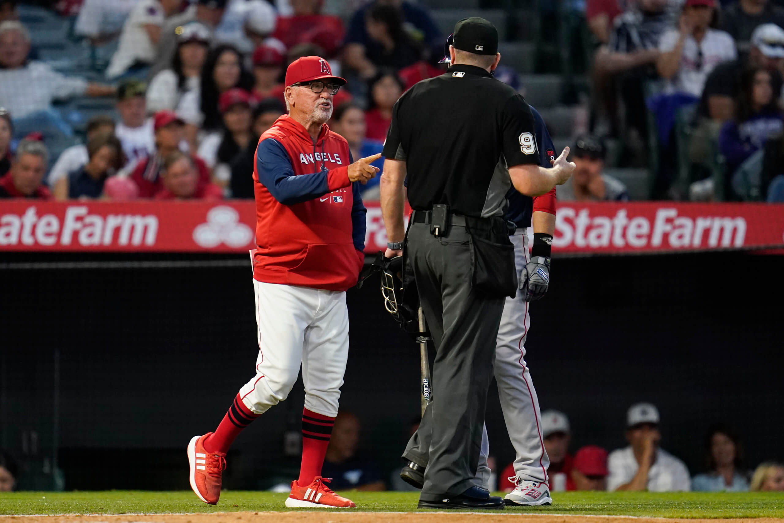 Angels announce Joe Maddon as new manager