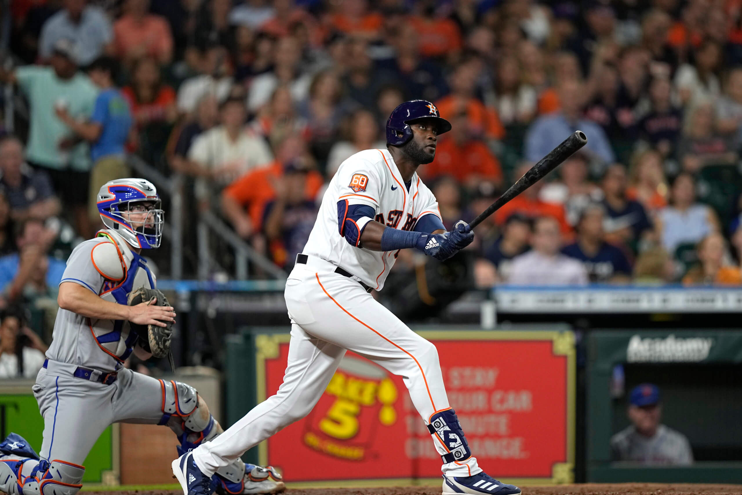 yordan-alvarez-hand-injury-update