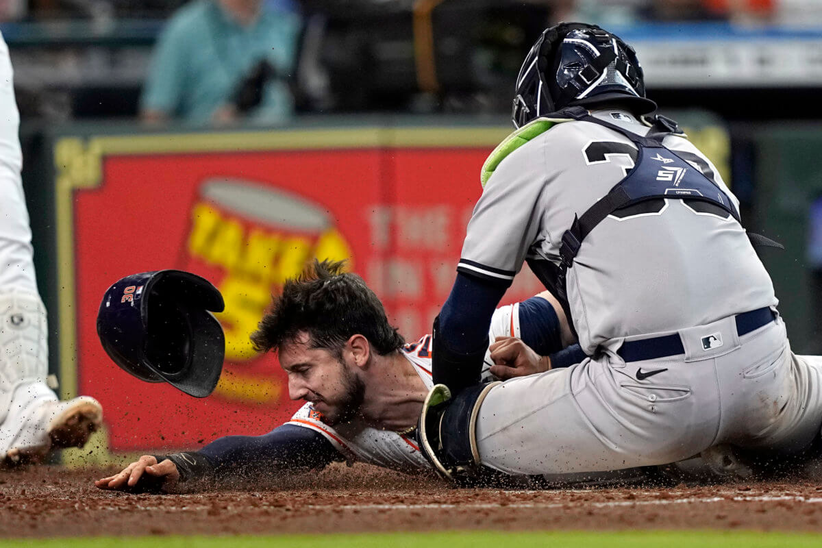 Astros throw combined no-hitter to hand Yankees 2nd-straight loss