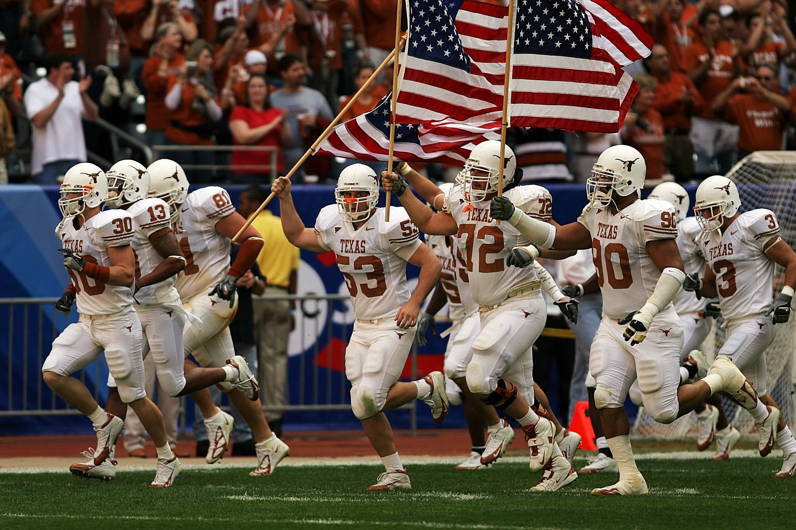 Top-ranked QB recruit Arch Manning commits to Texas