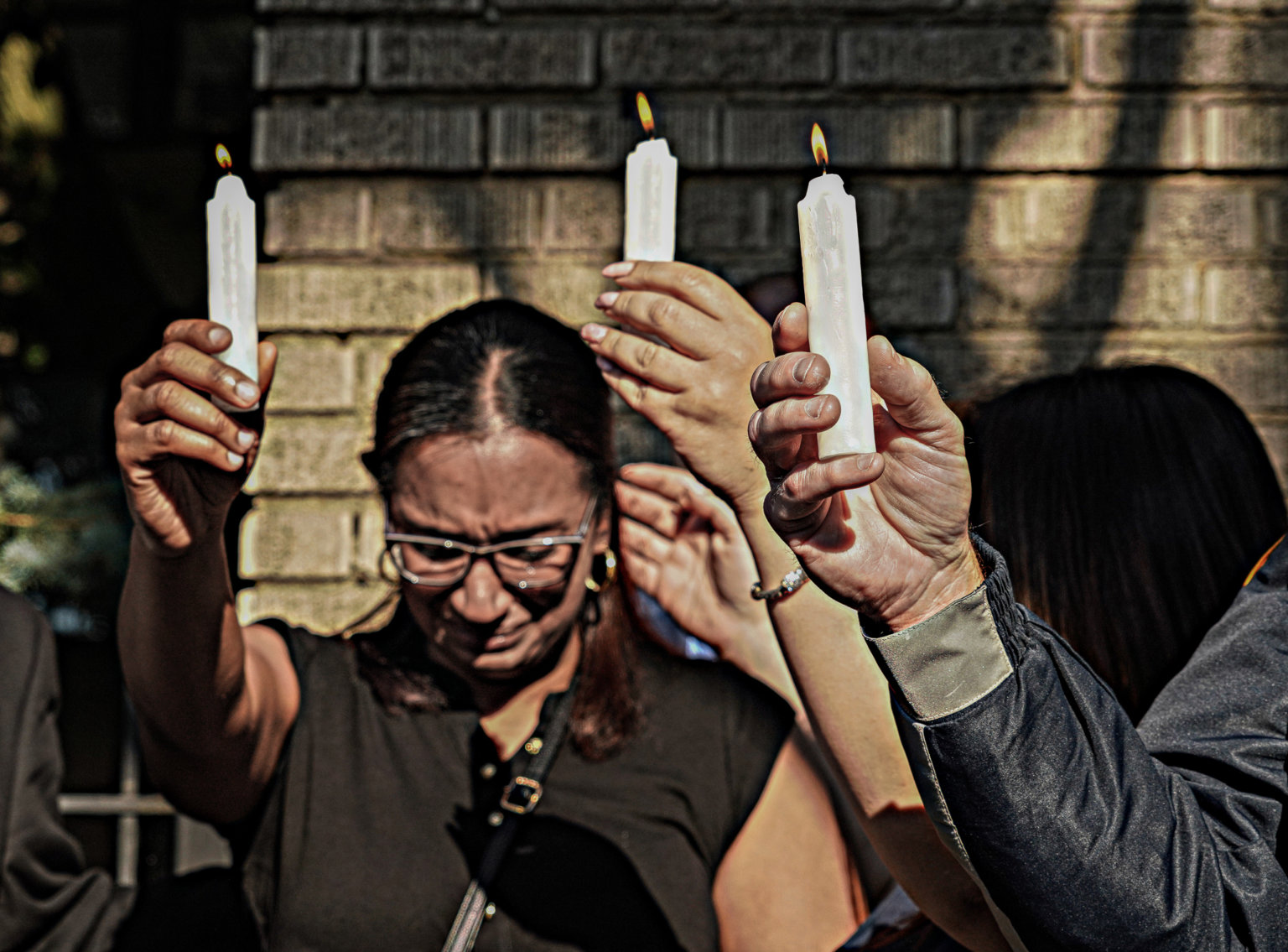 Nypd Bronx Community Mourns The Loss Of Slain Transit Officer With Candlelight Vigil Amnewyork