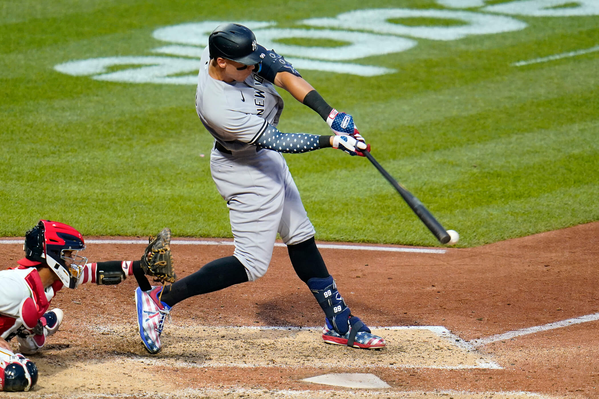 Daniel Vogelbach's solo home run, 05/09/2021