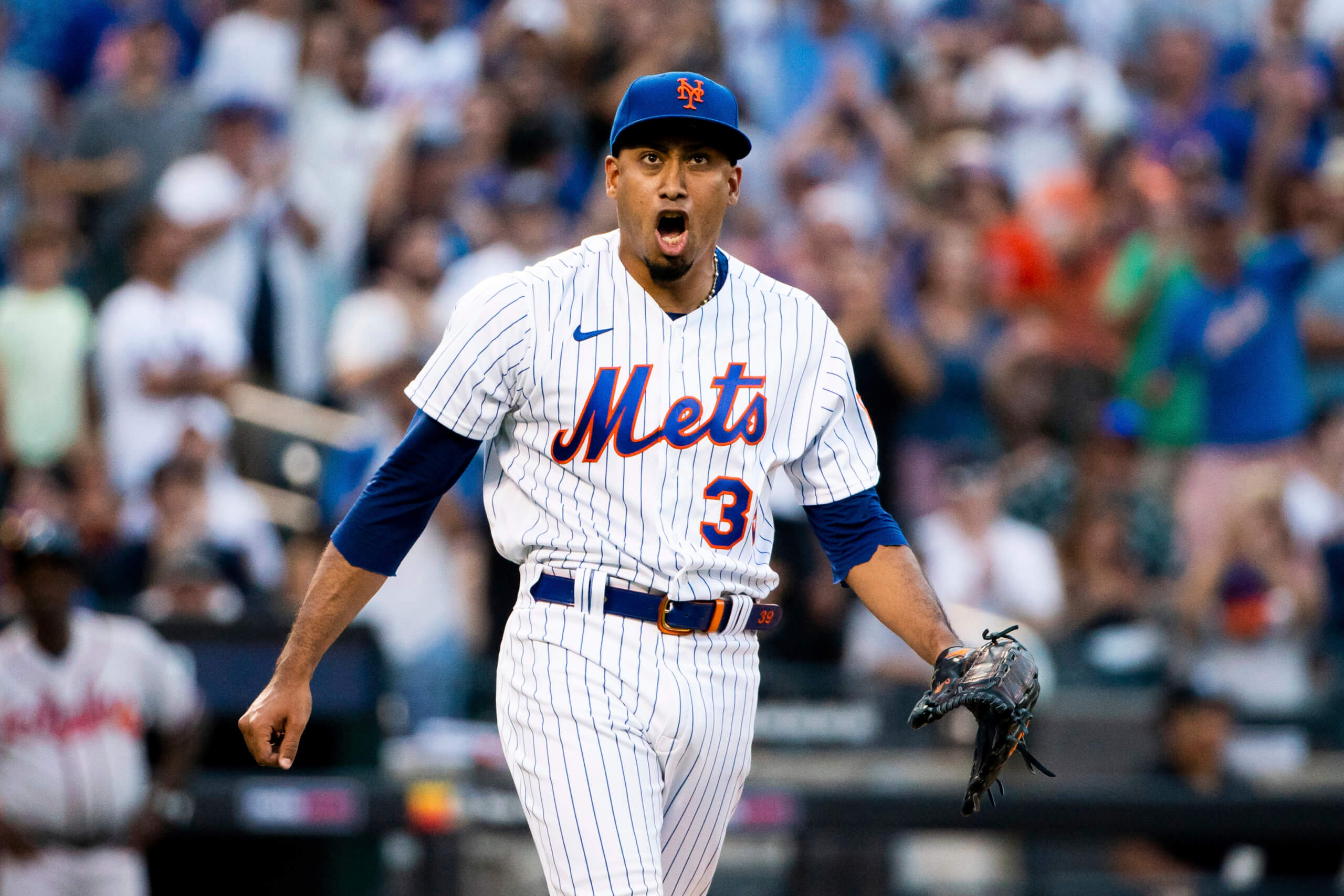 See Mets reliever Edwin Diaz throw on the Citi Field mound as star closer's  rehab continues