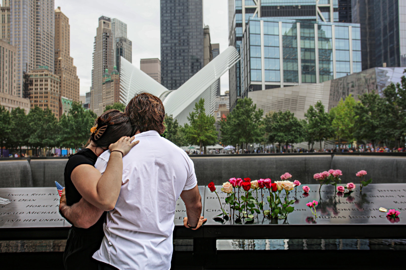 Remembering 9 11 New Yorkers Exhibit Strength And Undying Love At