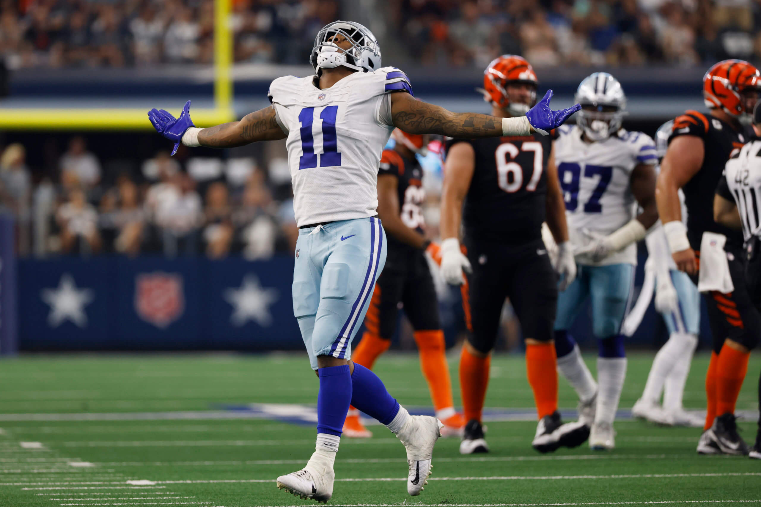 Cowboys' Micah Parsons is absolutely dominating the NFL preseason