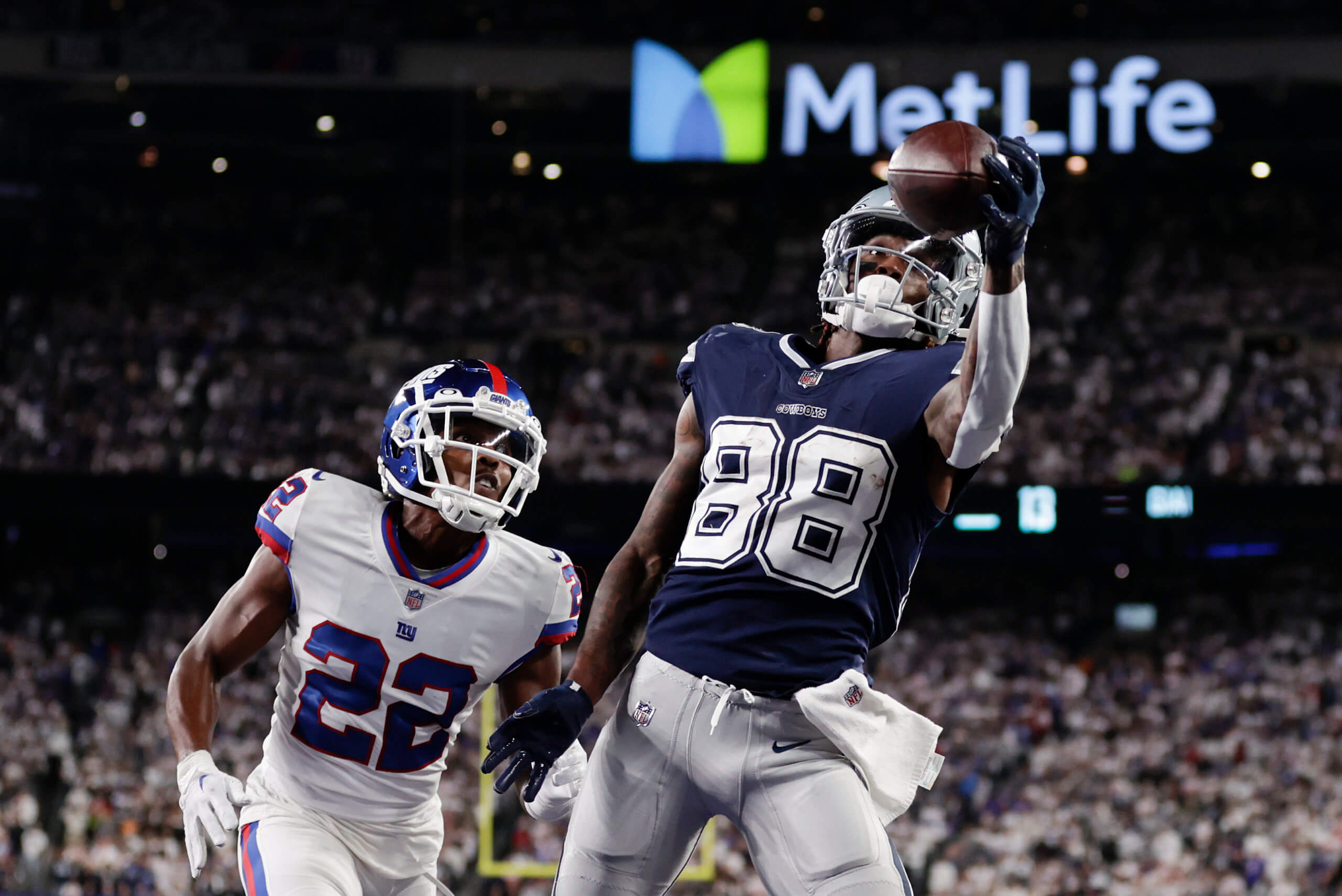Patriots vs. Cowboys: NFL Week 4 Odds, Picks & Player Prop Bets