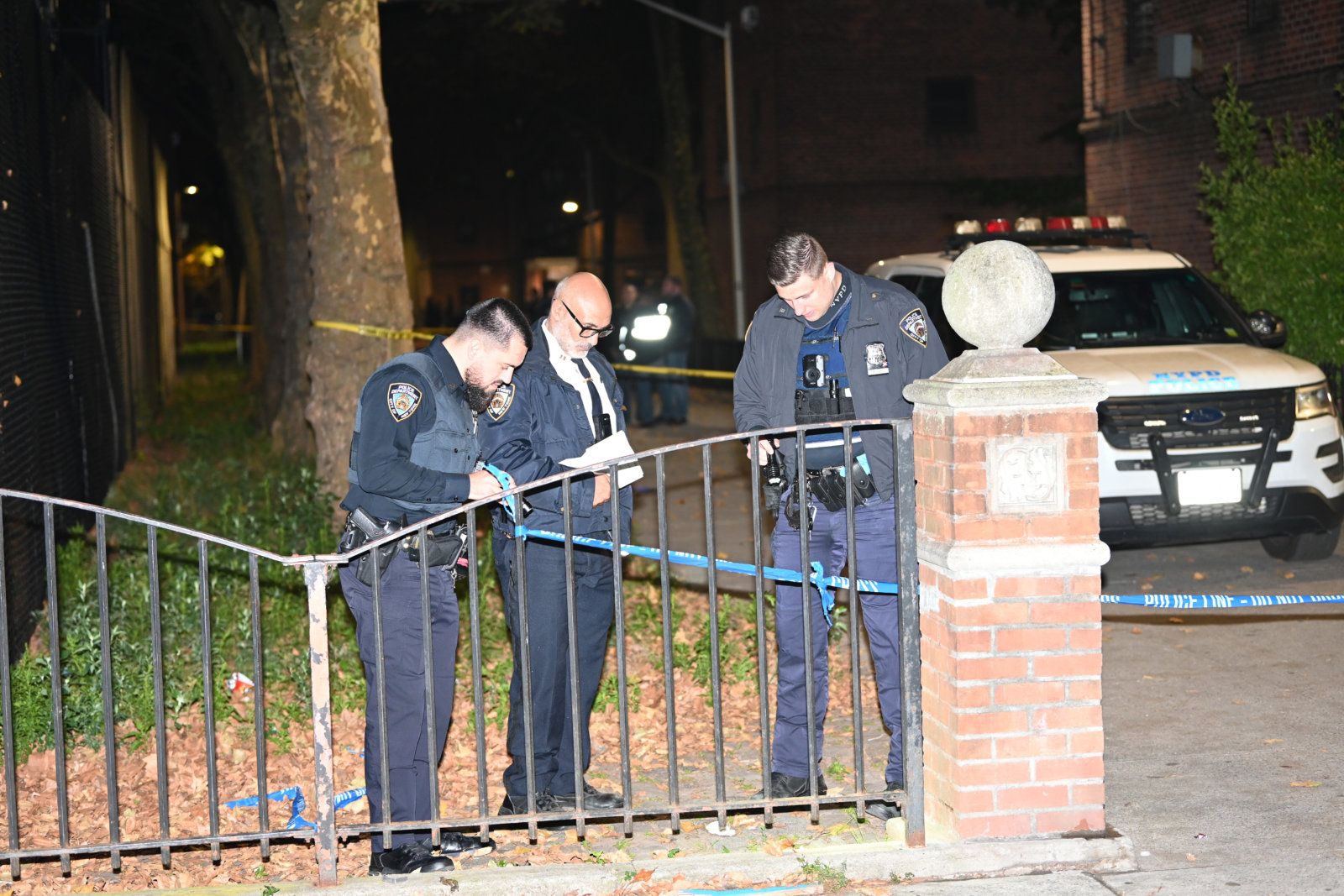 Double Brooklyn Shooting Leaves Man Dead, Woman Seriously Wounded: Cops ...