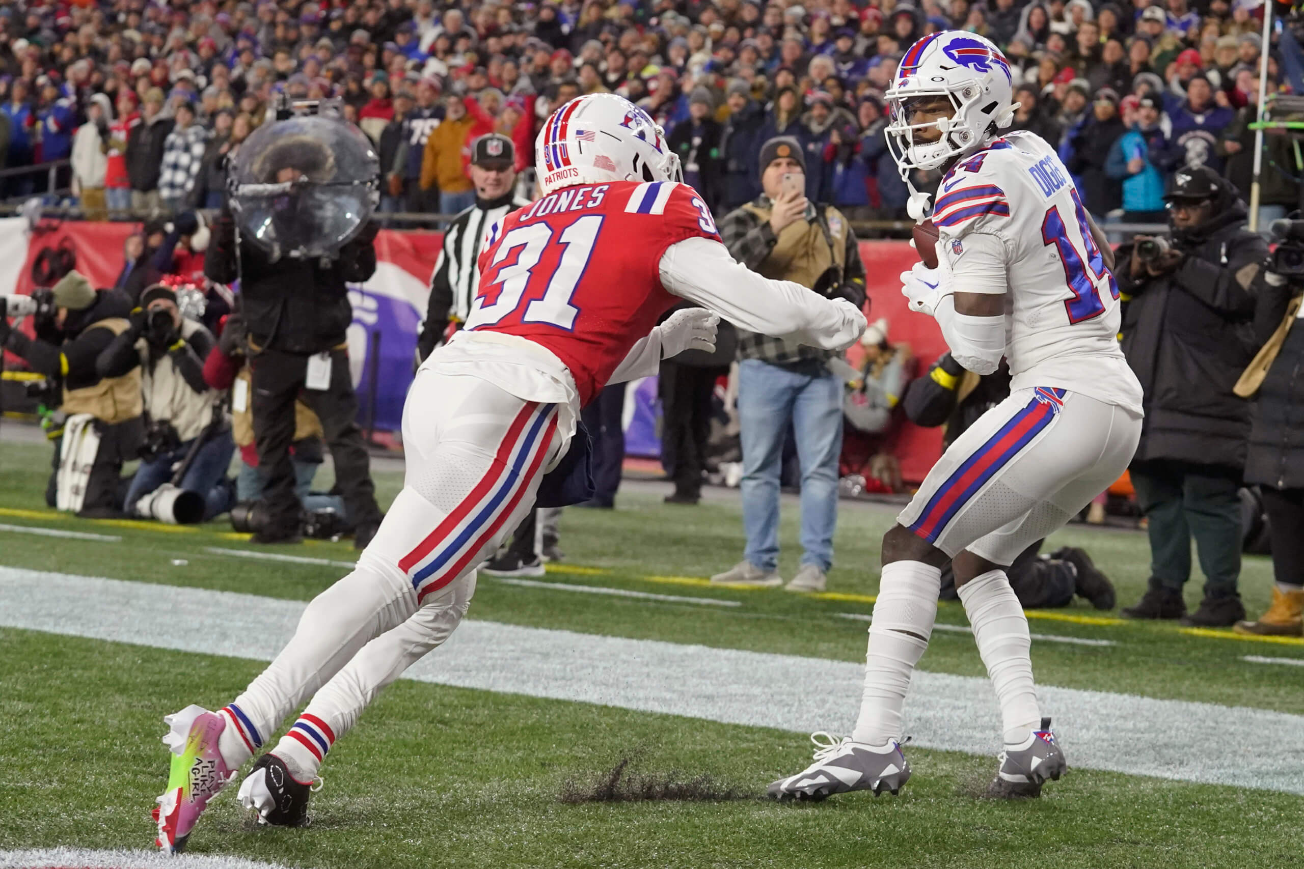 Buffalo Bills running back James Cook plays against the New England  Patriots during the first half of an NFL football game, Thursday, Dec. 1,  2022, in Foxborough, Mass. (AP Photo/Michael Dwyer Stock