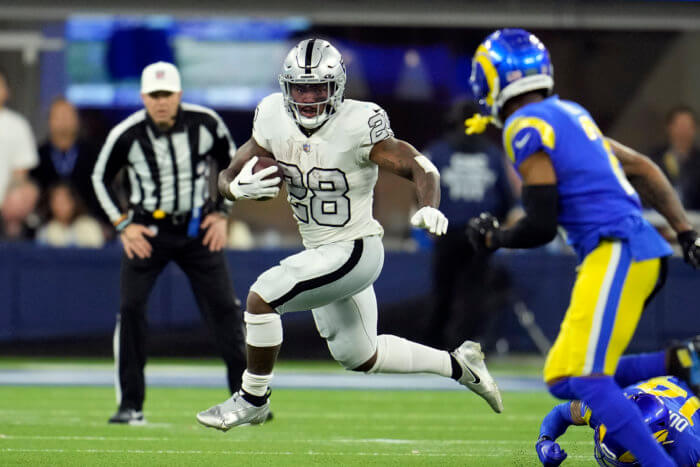 Raiders vs. Steelers props, odds, best bets, AI predictions, SNF picks:  Davante Adams over 74.5 yards 