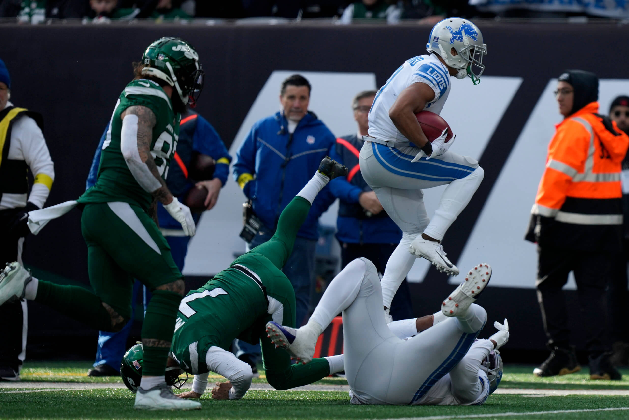 Bills stunned by Wilson, Jets' defense in 20-17 loss to Jets