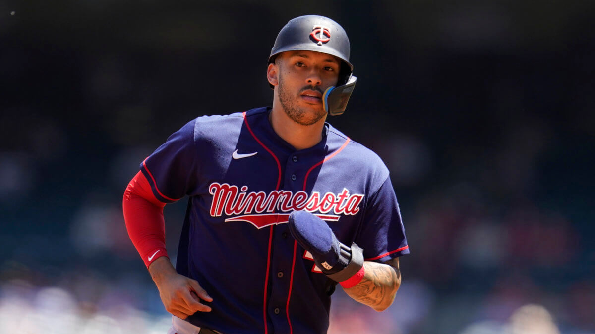 Chicago Cubs Rumors: Carlos Correa connections continue