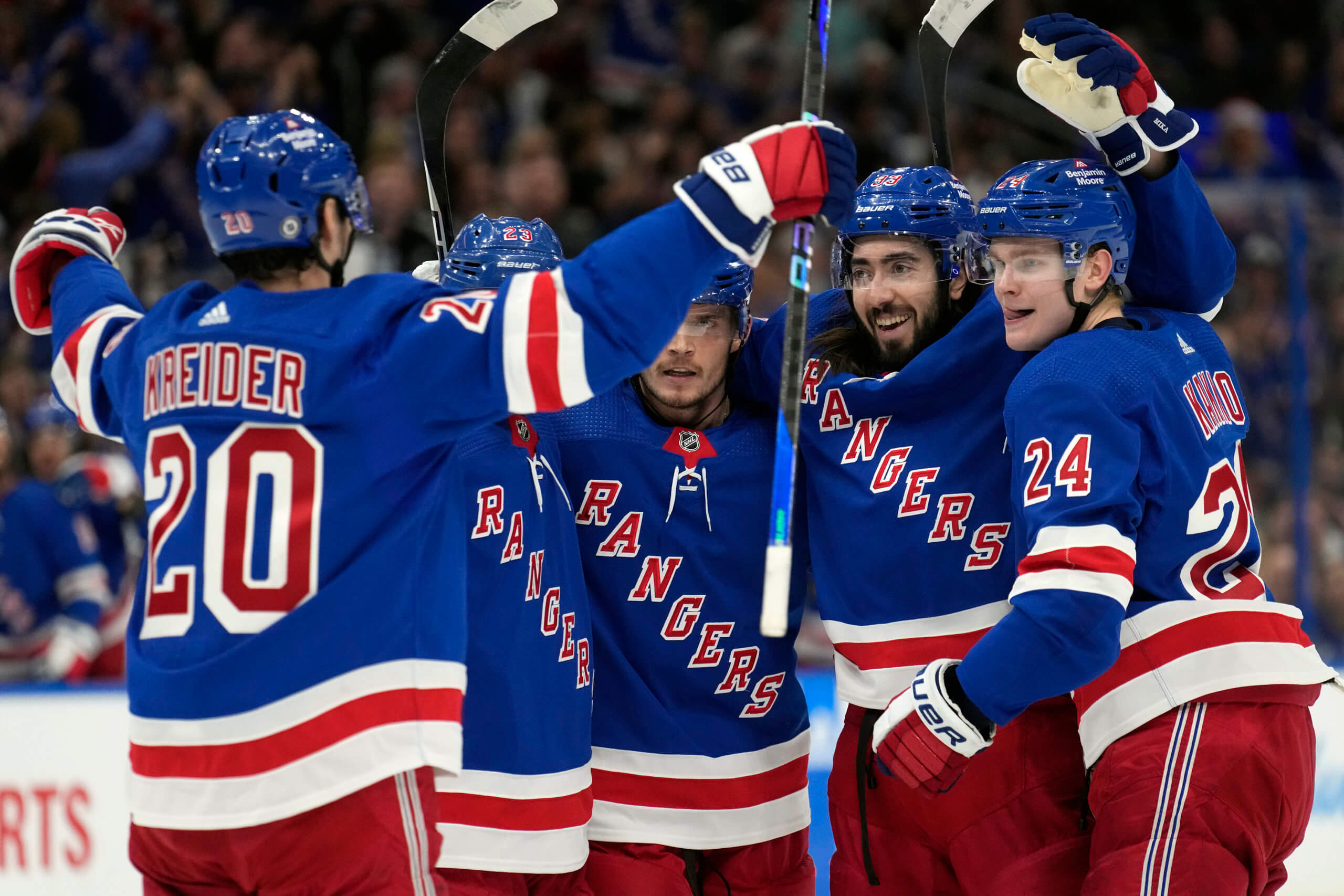 New York Islanders comeback in third again, knocking off Rangers