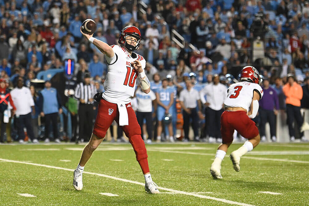 Maryland to Face NC State in the 2022 Duke's Mayo Bowl