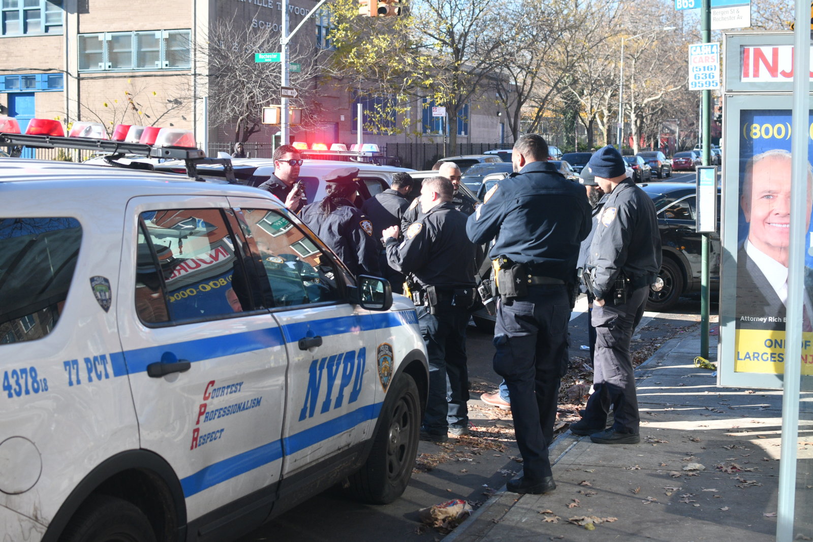 Man Shot In Leg While Waiting For The Bus In Brooklyn Nypd Amnewyork