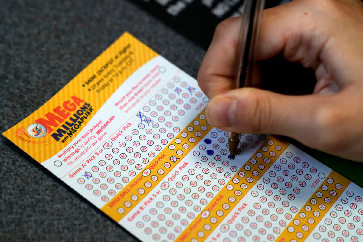 Powerball jackpot nears $1 billion after long drought of winners, National  News