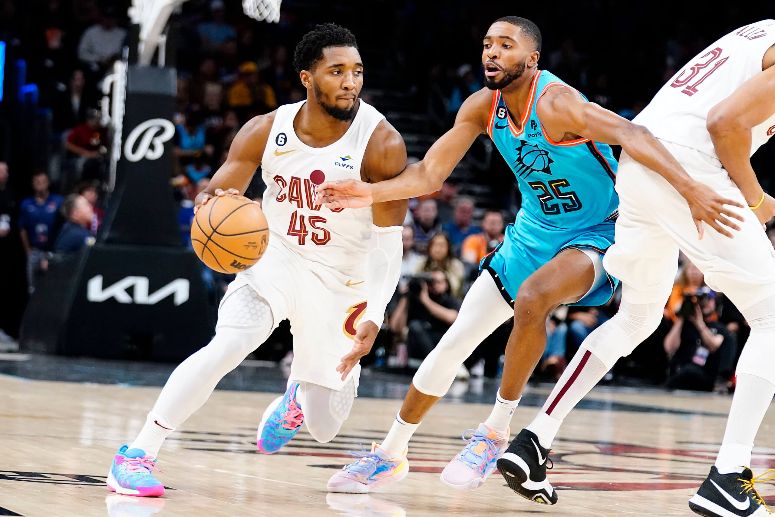 Knicks strike out on Donovan Mitchell deal; Jazz trade him to Cavaliers
