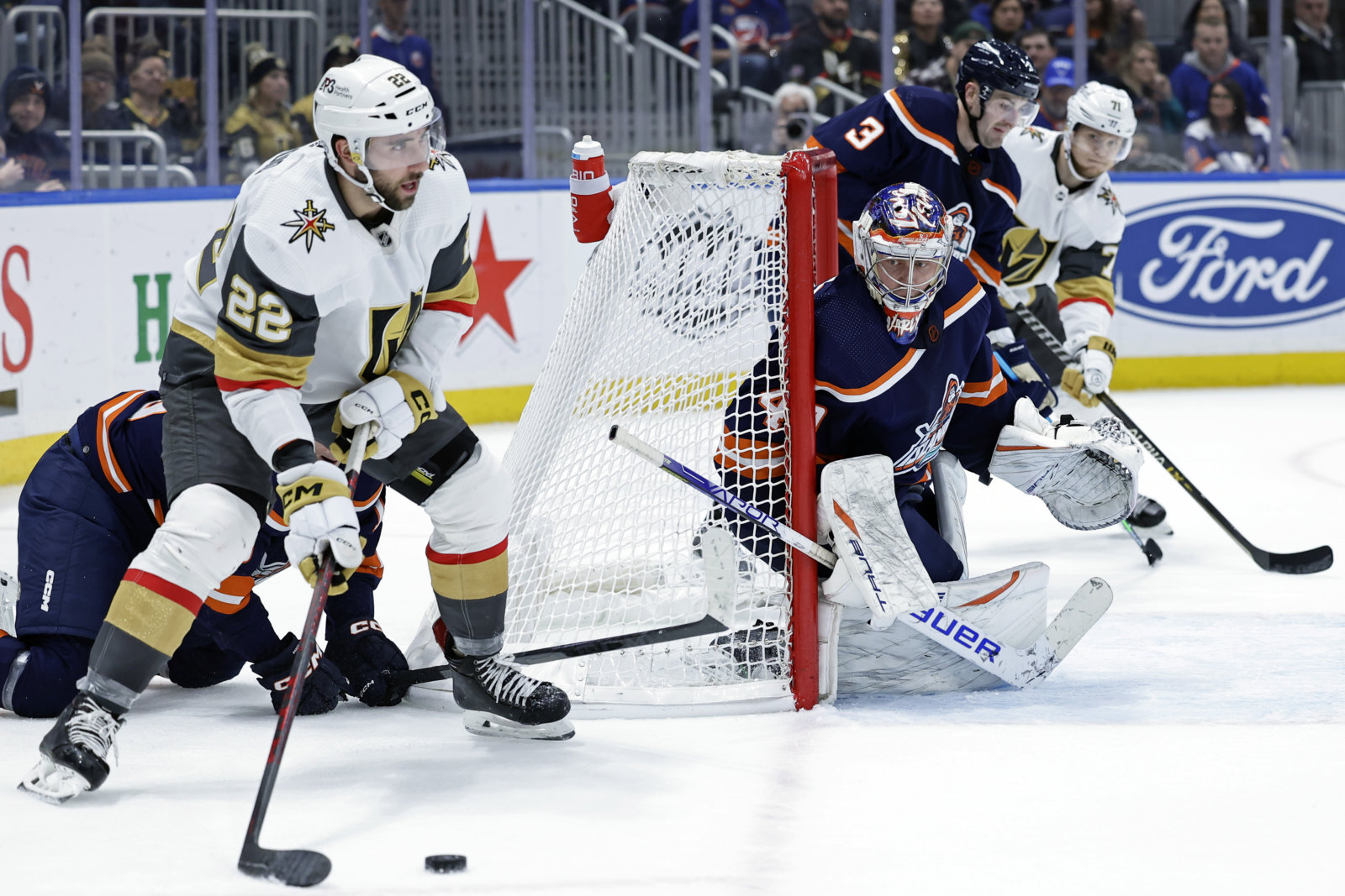 Islanders trade rumors Assessing Semyon Varlamov’s future ahead of