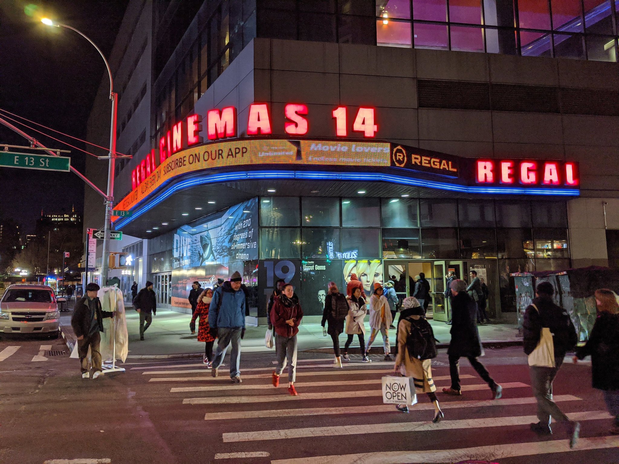 Regal Union Square movie theater will remain after company reaches new