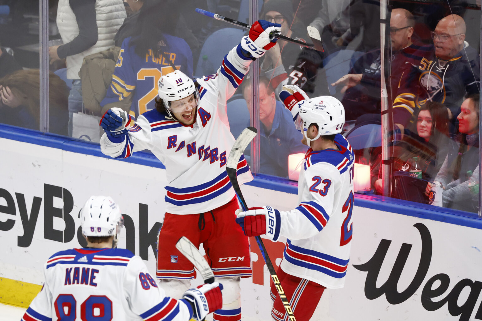 Artemi Panarin nets game-winner, Rangers outlast desperate Sabres 2-1 ...