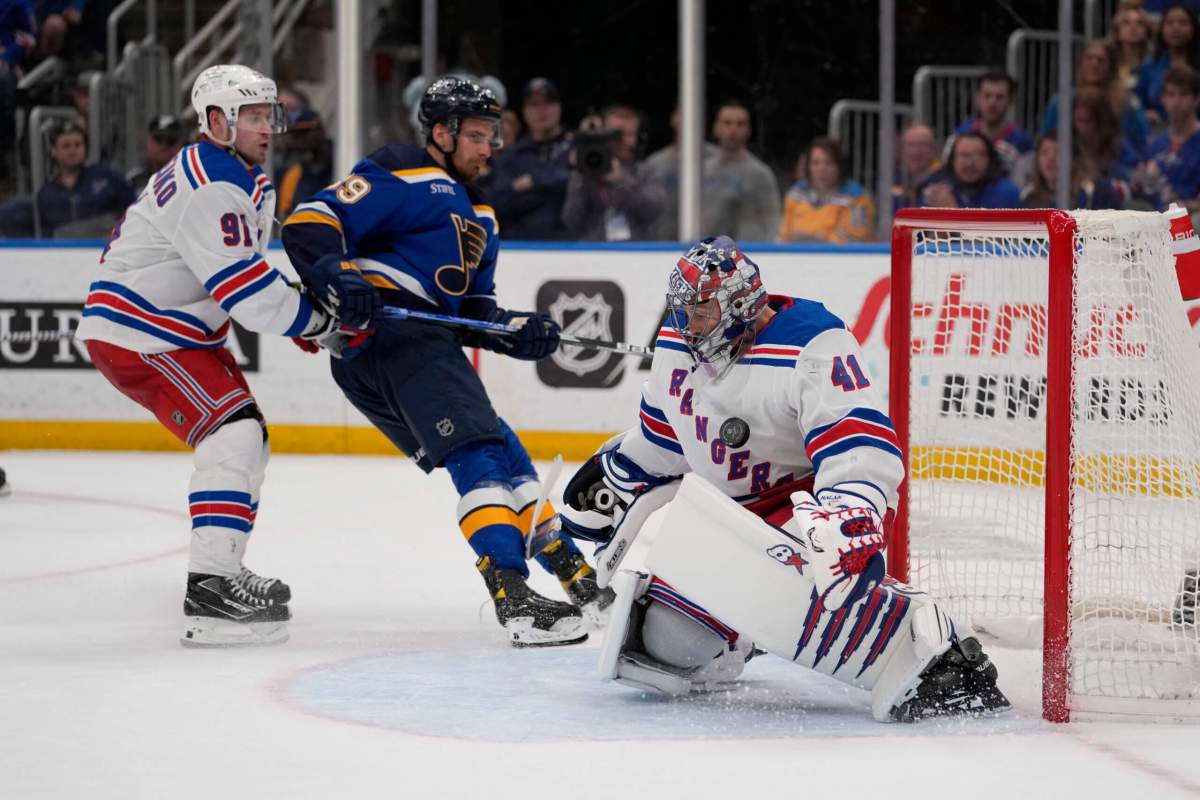 Rangers fall to Blues in OT, 3-2