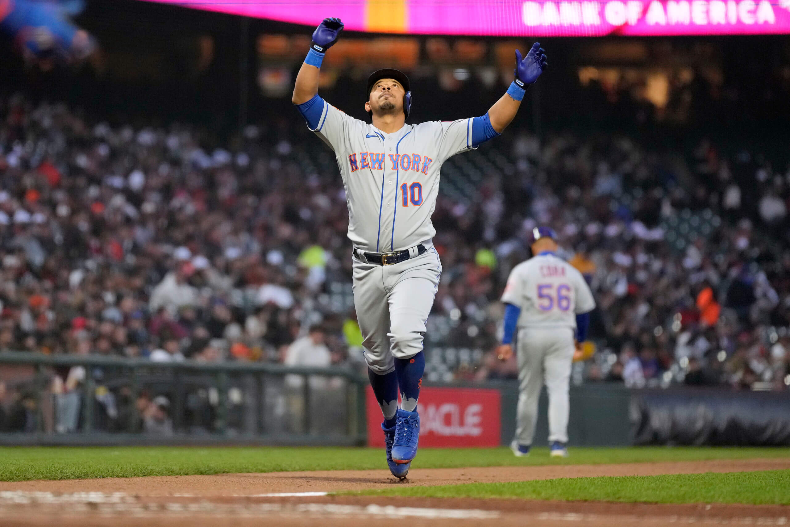 Renewed Eduardo Escobar, Mets may be getting hot at just the right