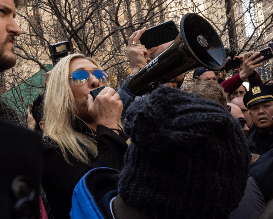 TRUMP ARRAIGNMENT | MAGA supporters join Marjorie Taylor Greene for ...