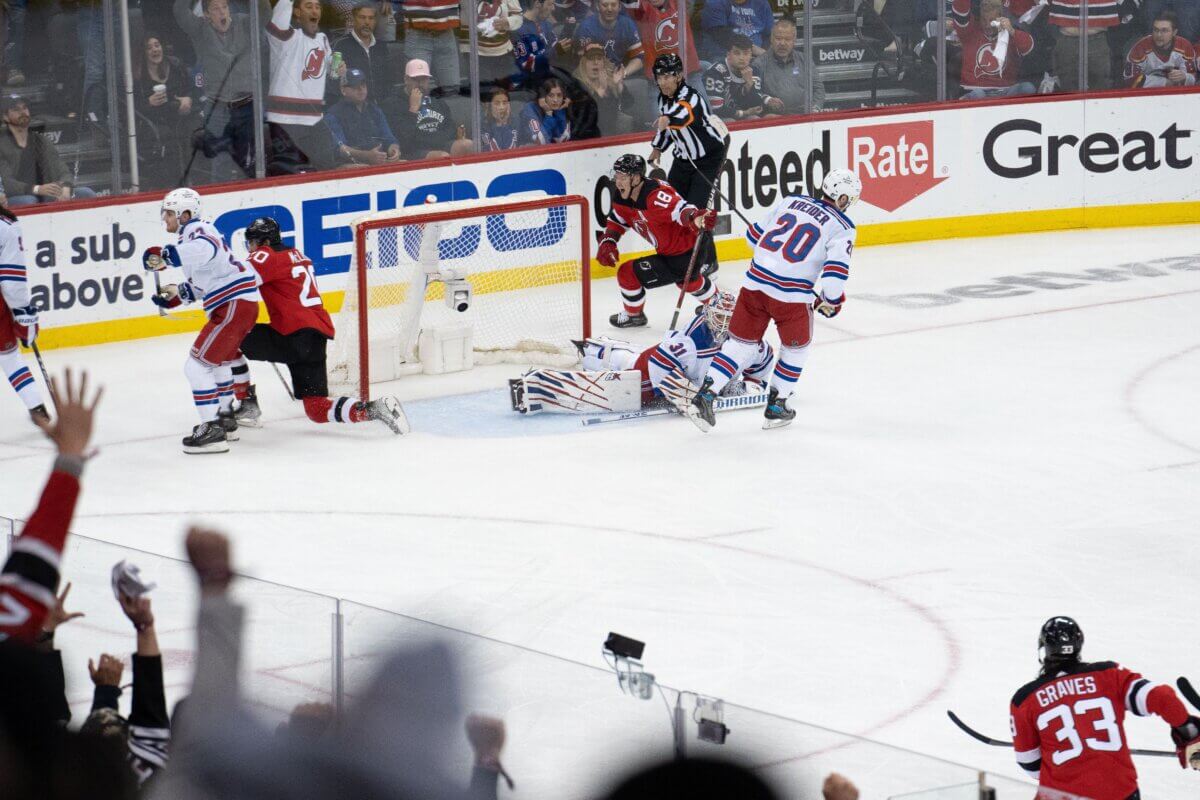 Devils Trounce Rangers in Game 7, Win First Playoff Series Since 2012 -  Sports Illustrated