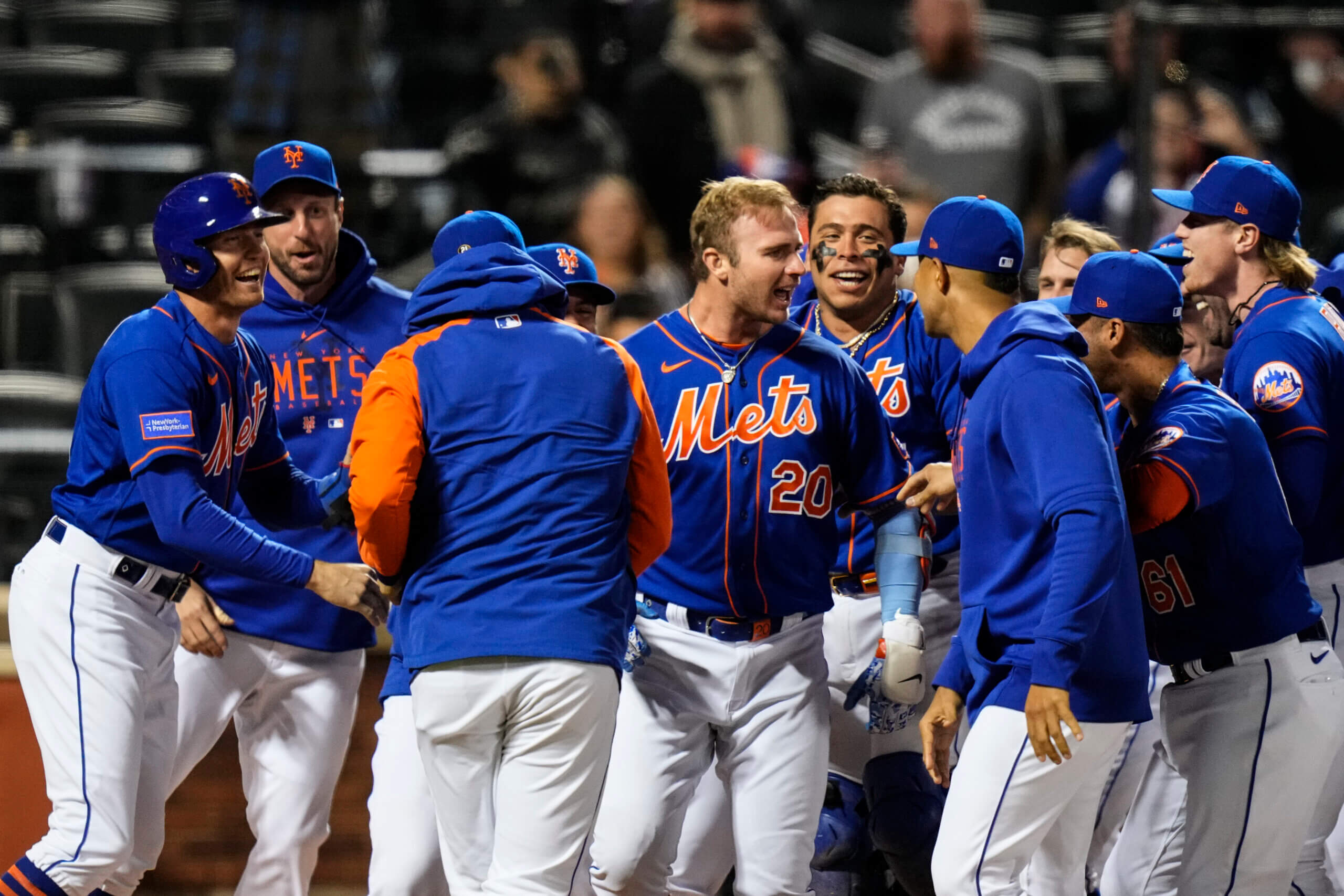 Pete Alonso shrugs off illness, supplies Mets with much-needed