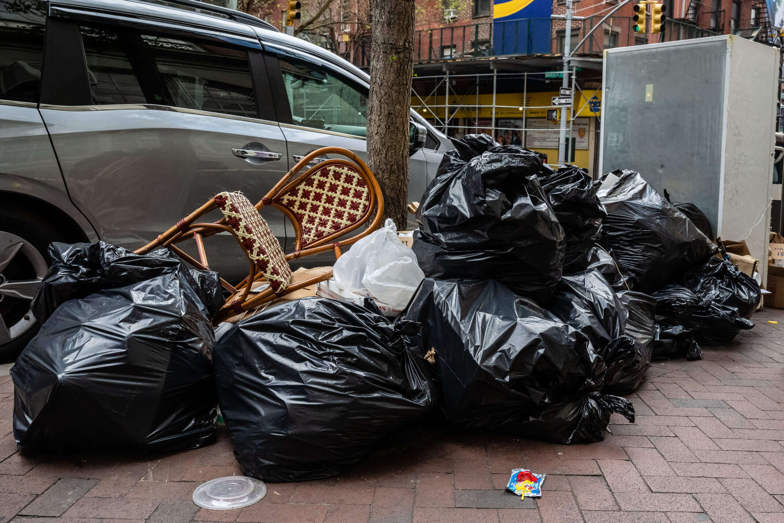 Can McKinsey Solve the NYC Trash Problem? - The New York Times