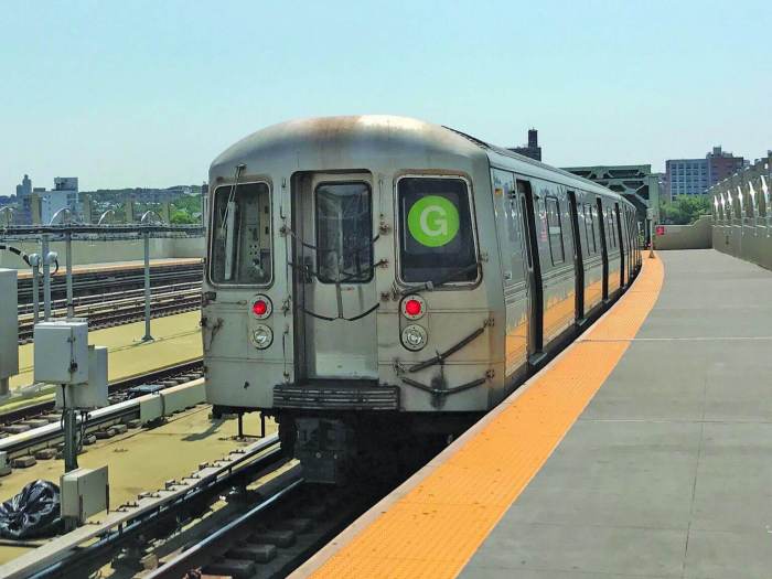 A G train at Smith-9th Streets