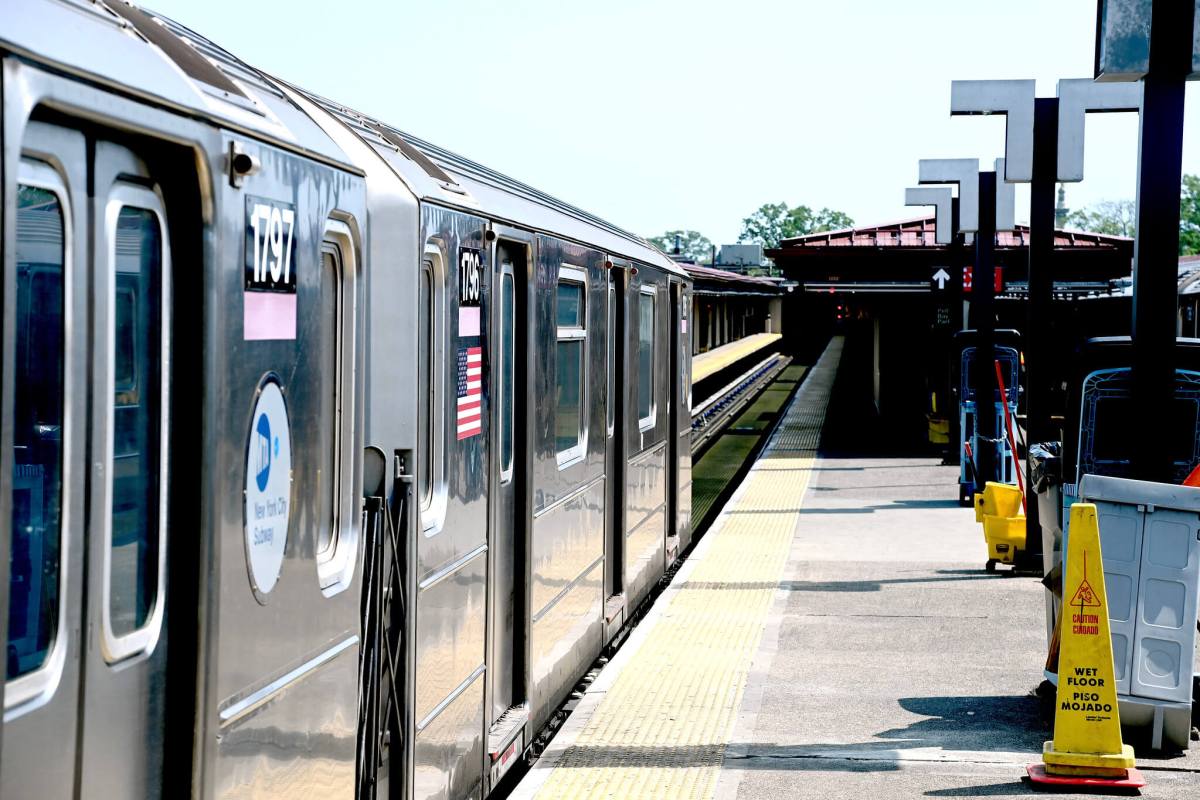 Bronx subway station