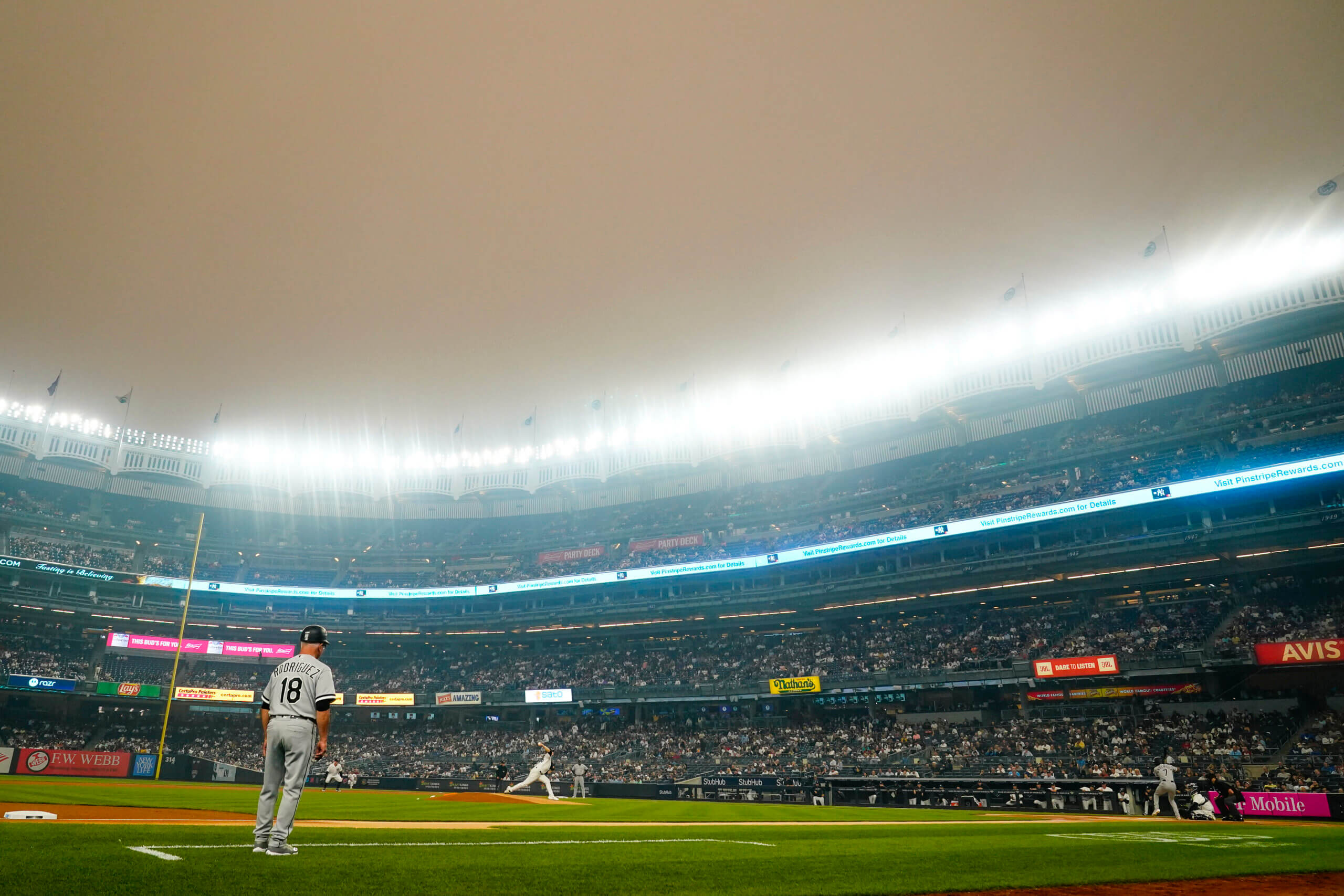 Yankee Stadium to receive design enhancements