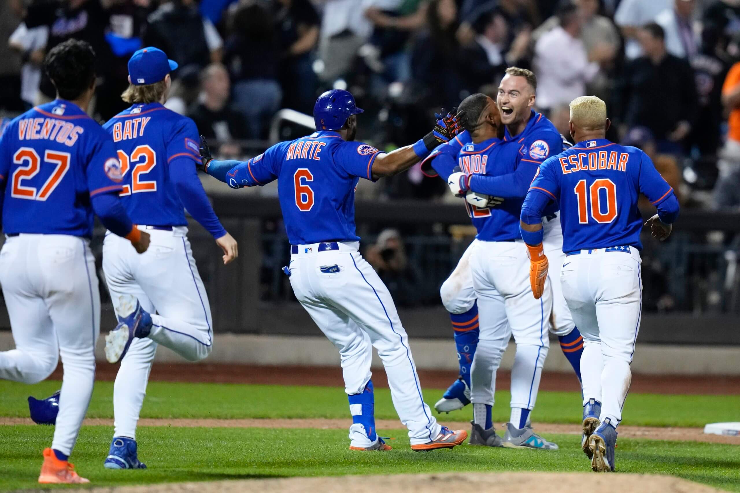 Starling Marte, NY Mets sweep Yankees with walk-off win at Citi Field