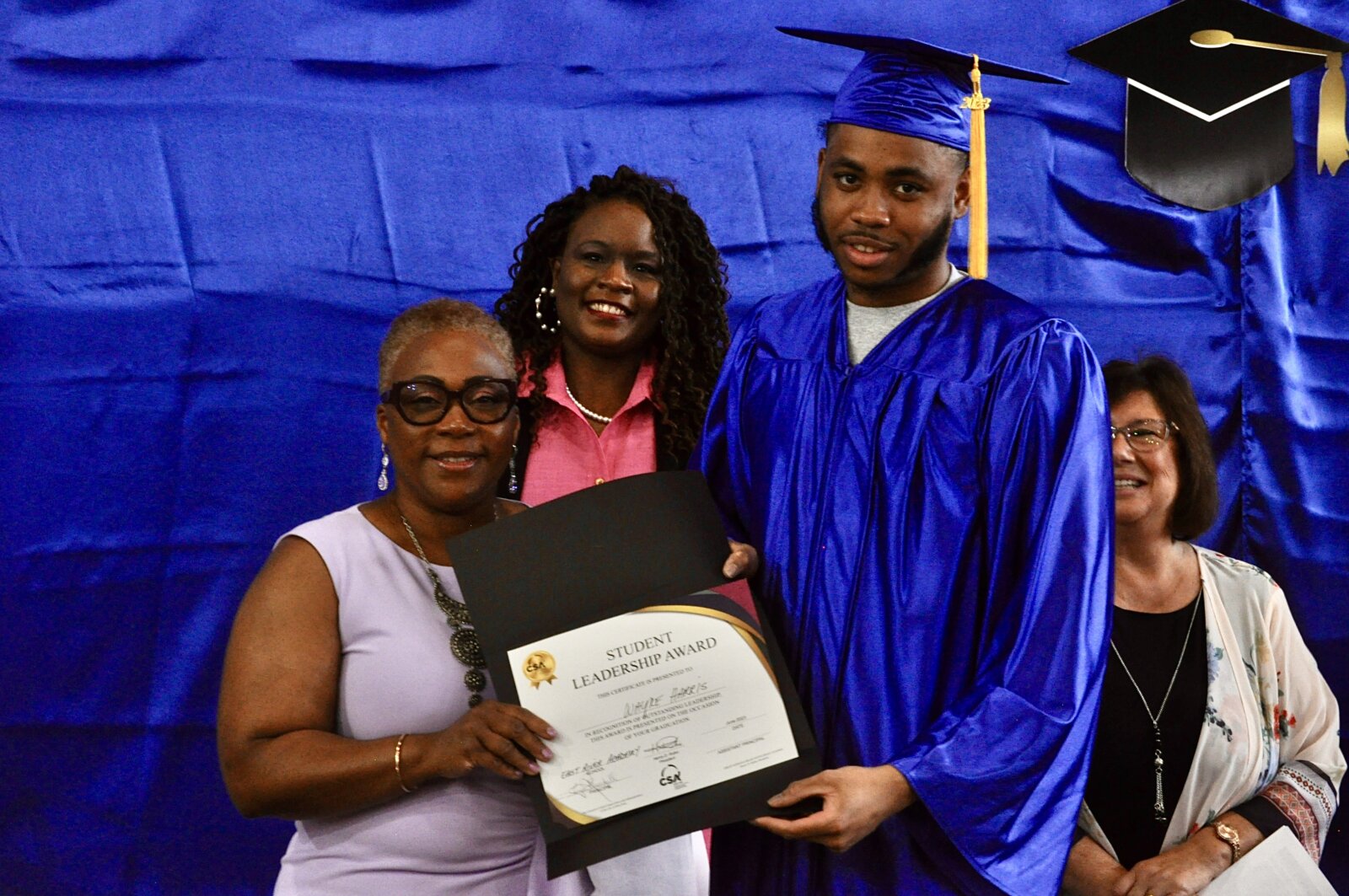 Diplomas of hope: Rikers Island celebrates 43 high school graduates of ...