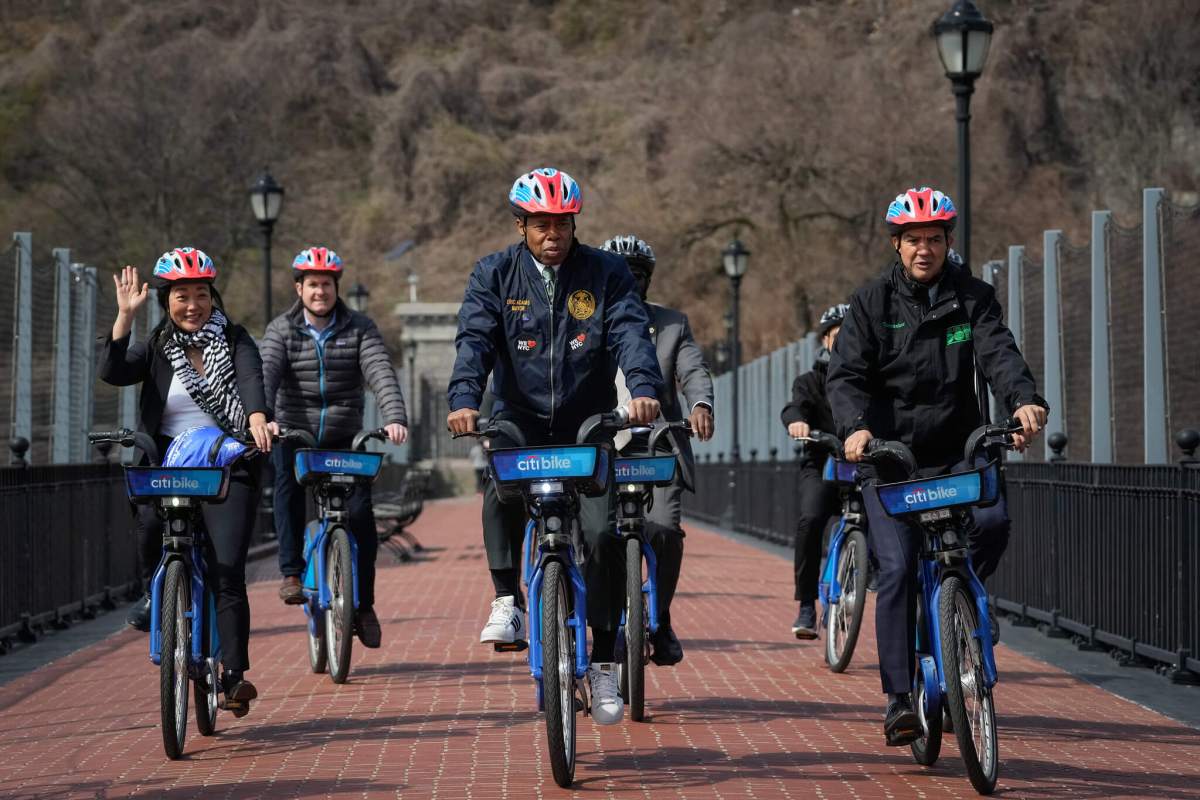 Mayor Adams and DOT Commissioner Ydanis Rodriguez ride Citi Bikes