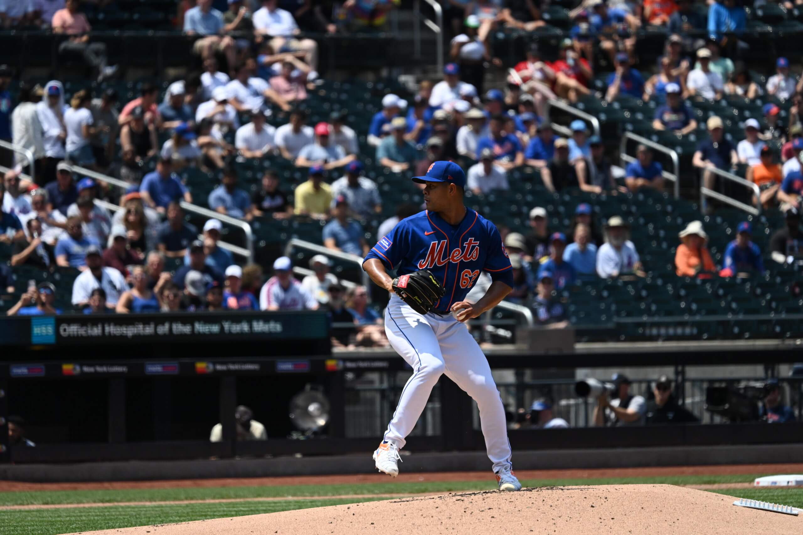New York Mets Pitcher Jose Quintana Set to Make Season Debut After Rib  Surgery - Fastball