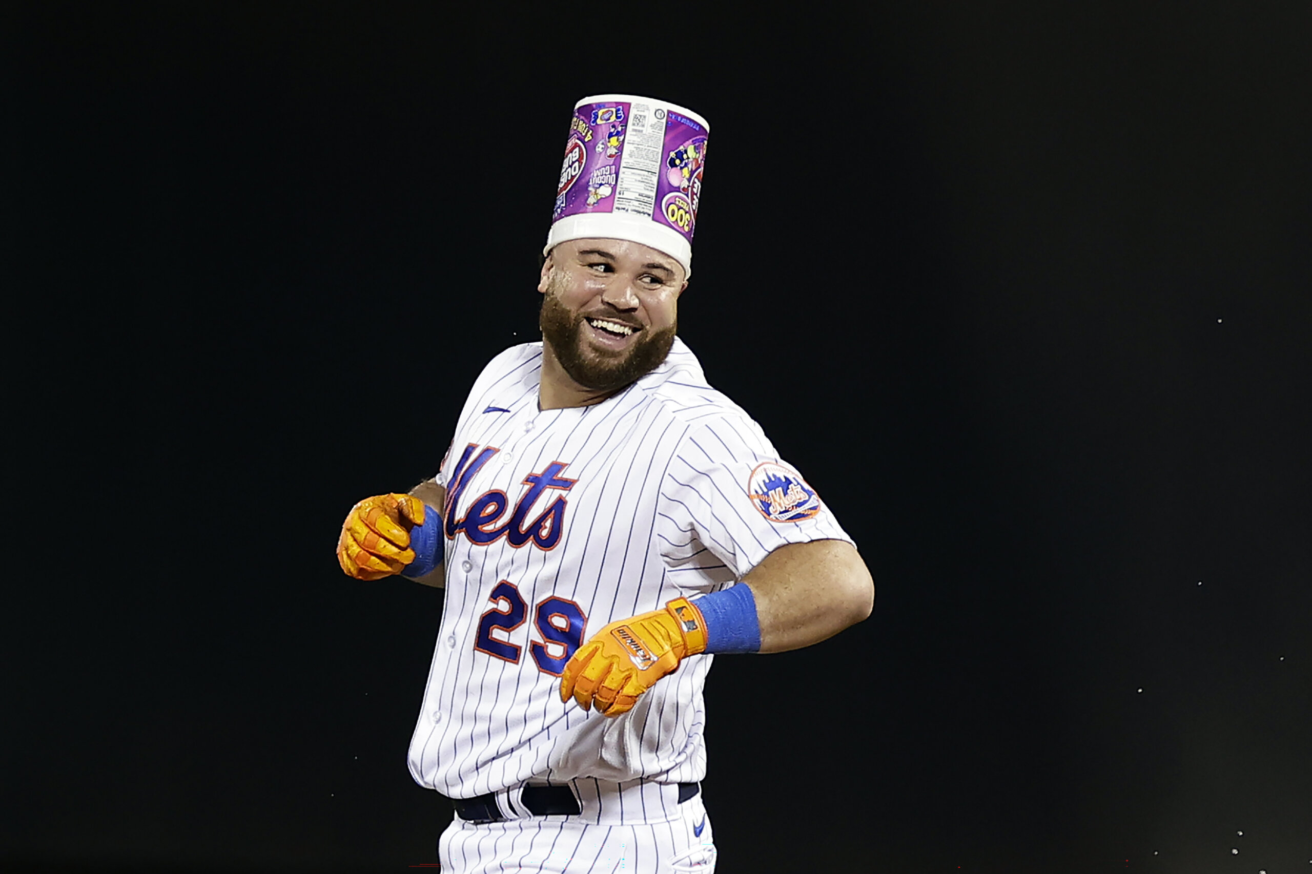 Luis Guillorme of the New York Mets reacts in the sixth inning