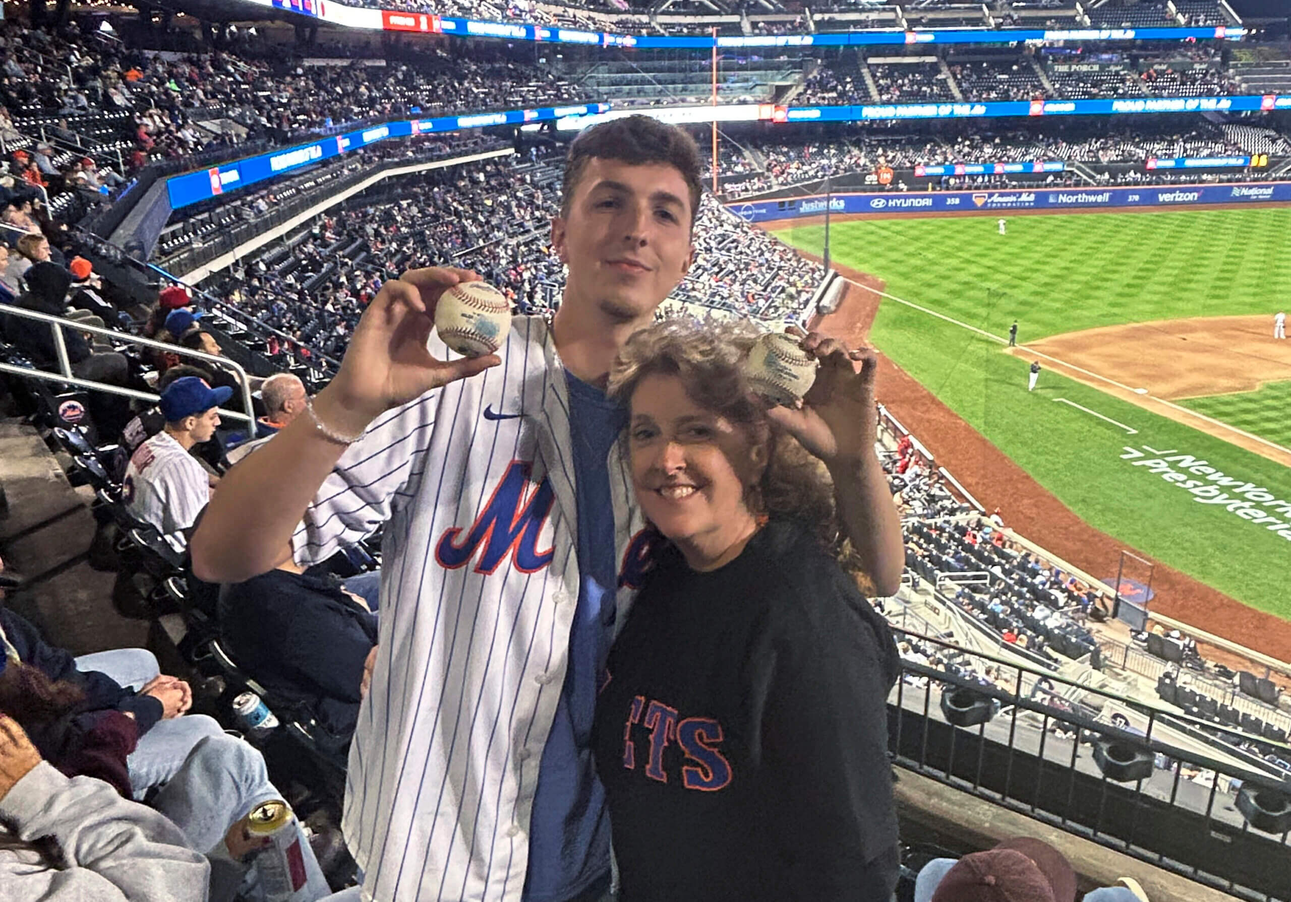 Is it Love? NY Mets' Fans Help Drew Smith Court SI Model Online