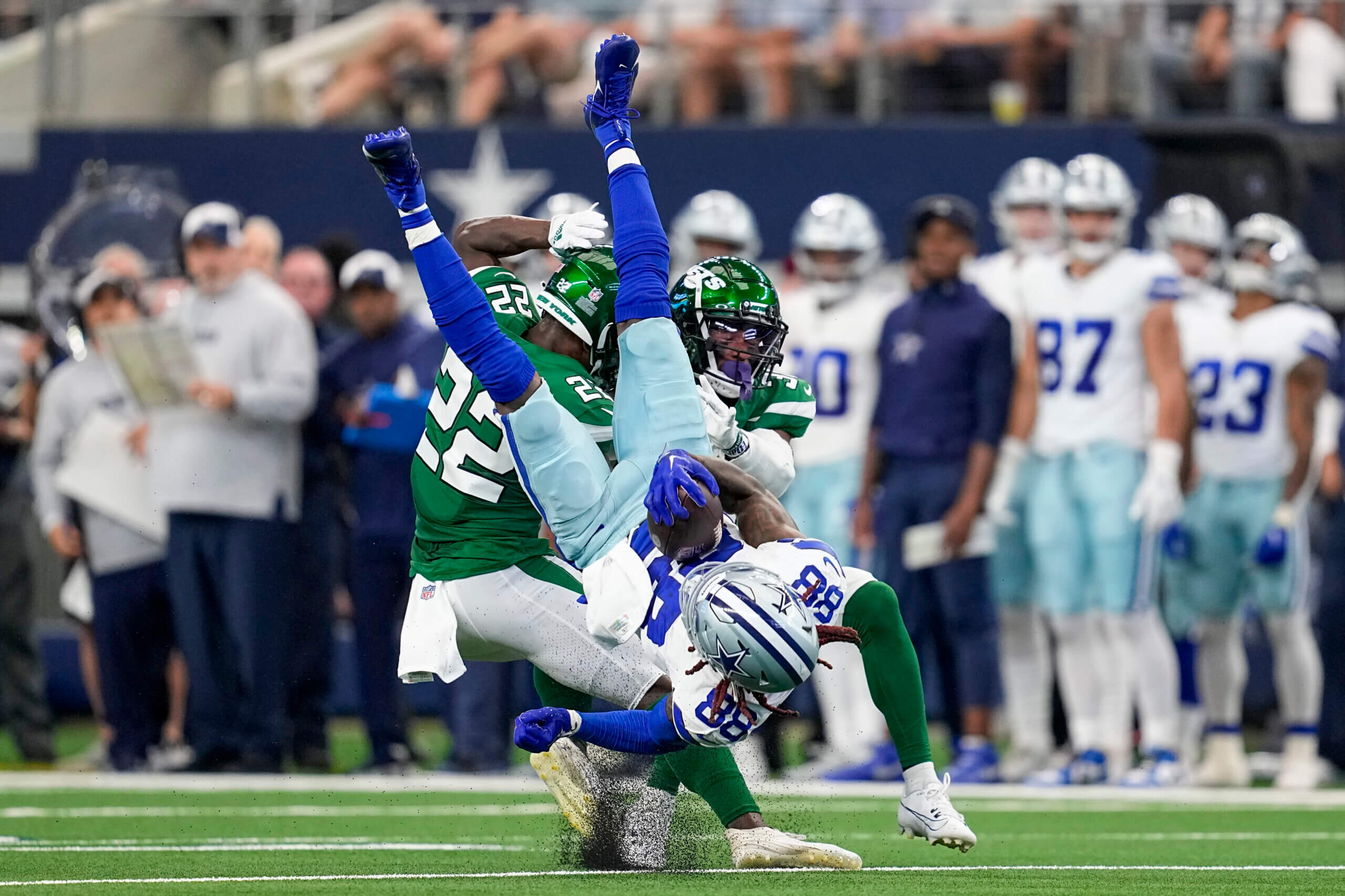 Cowboys show they're 'best defense in the world' in blowout of Jets