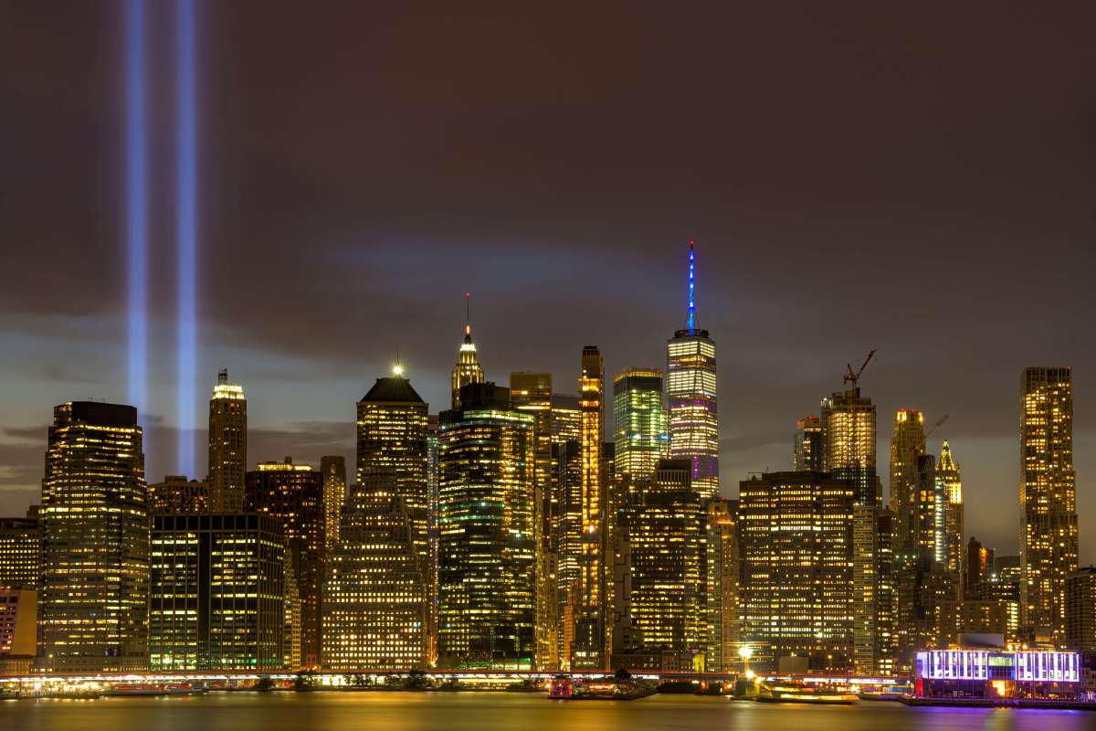 9/11 tribute in light on Manhattan skyline