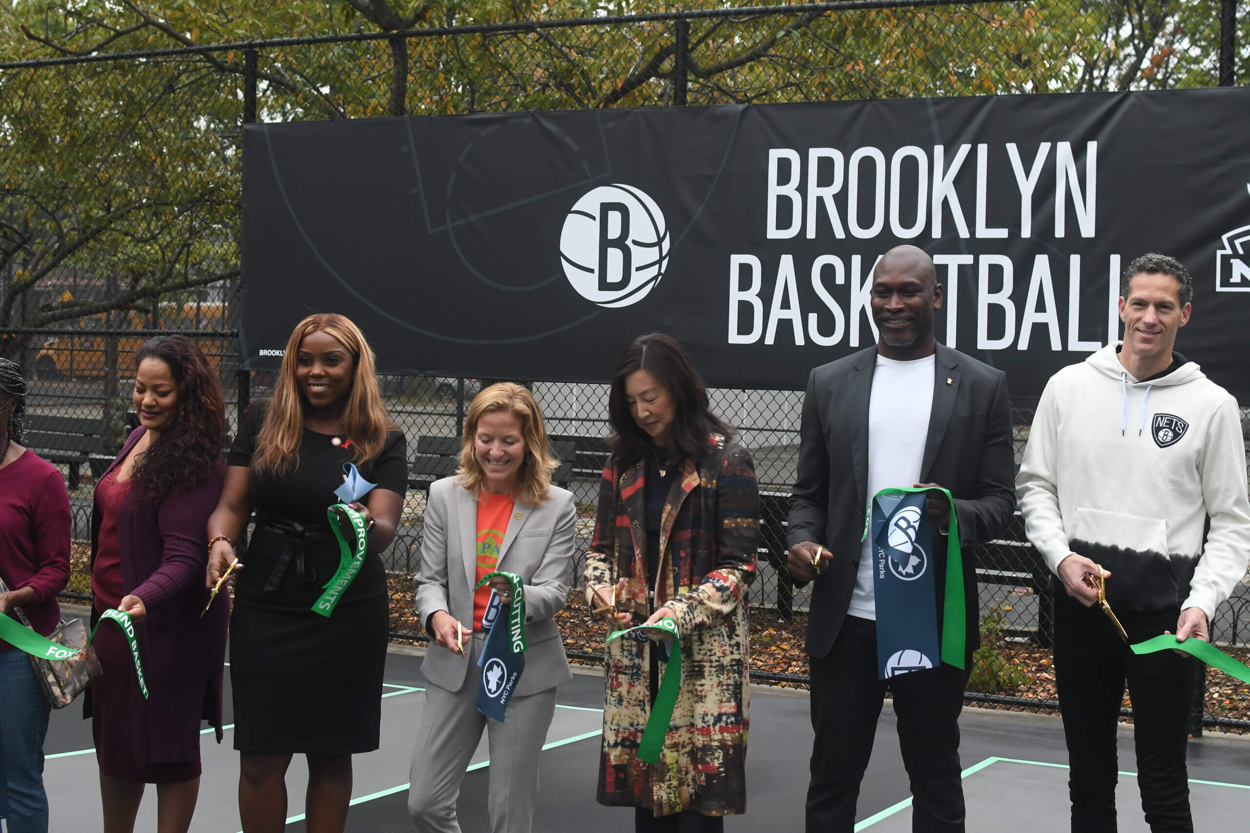 Basketball Team New York Liberty Unveils New Logo Design - Logo