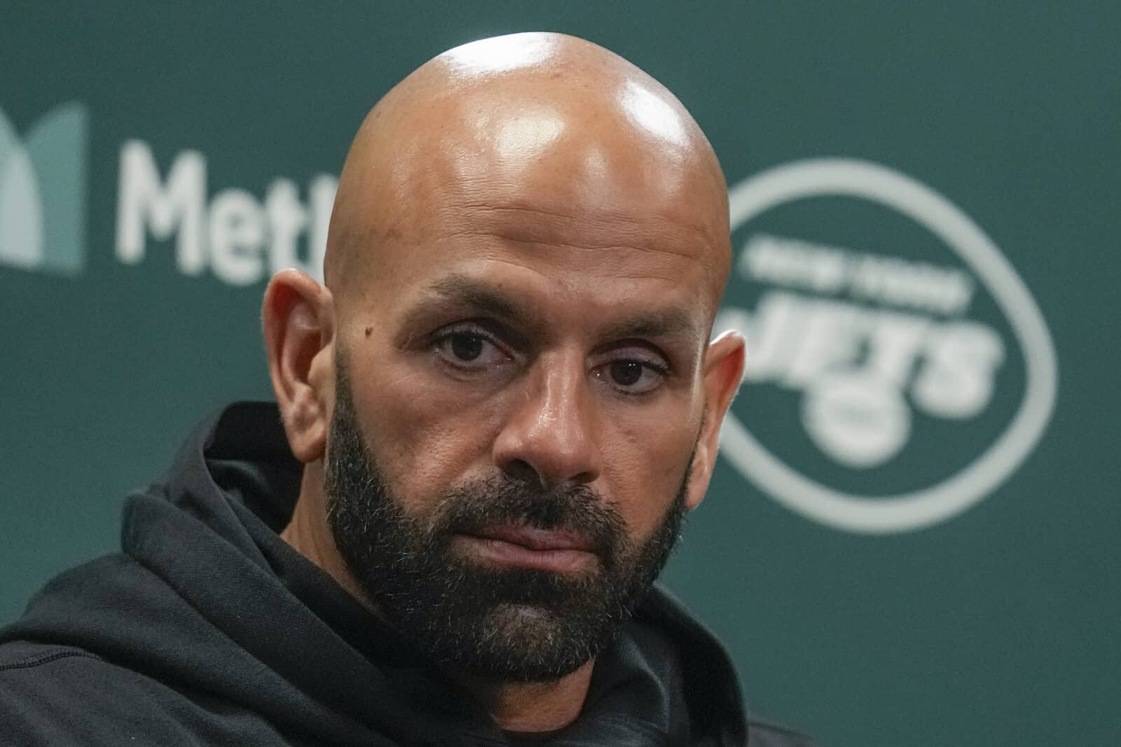 Robert Saleh, Jets won’t make QB change, urges team to “keep swinging