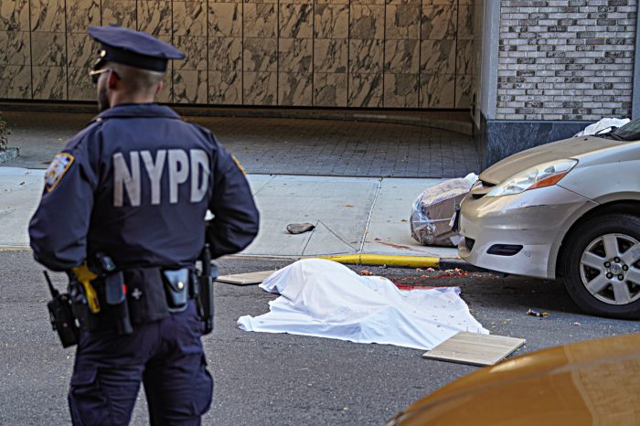 A man sadly lost his life after apparently jumping from an Upper East Side apartment building.